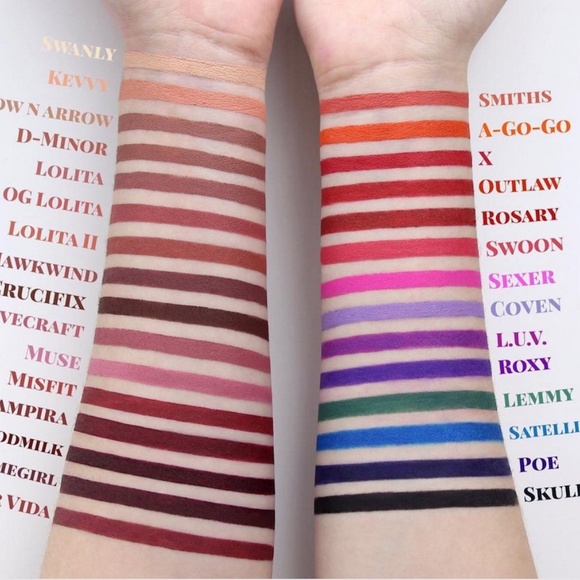 Kat Von D "Roxy" lip liner - Picture 4 of 5